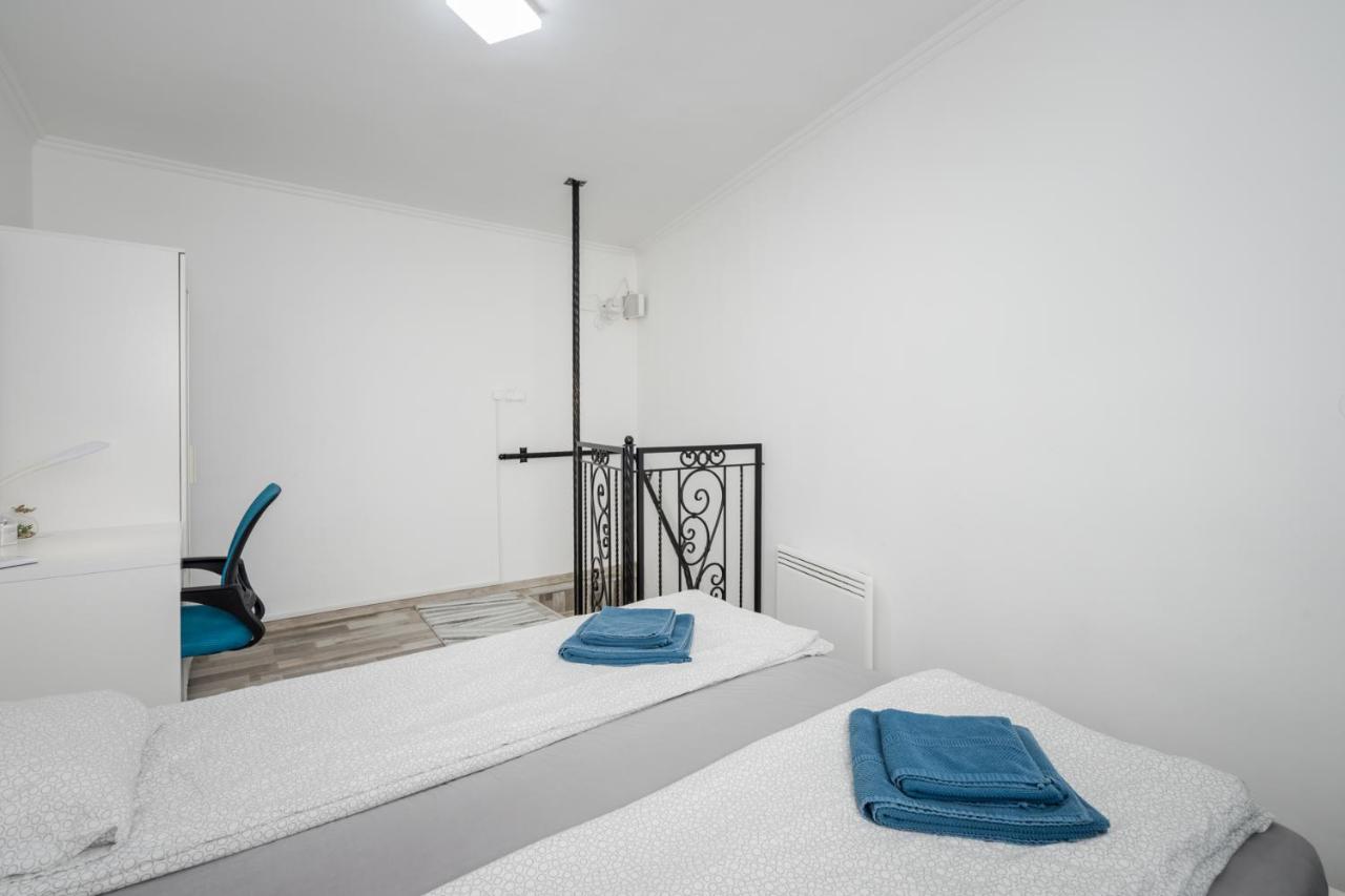 Bpr Simply Azure Apartment บูดาเปสต์ ภายนอก รูปภาพ