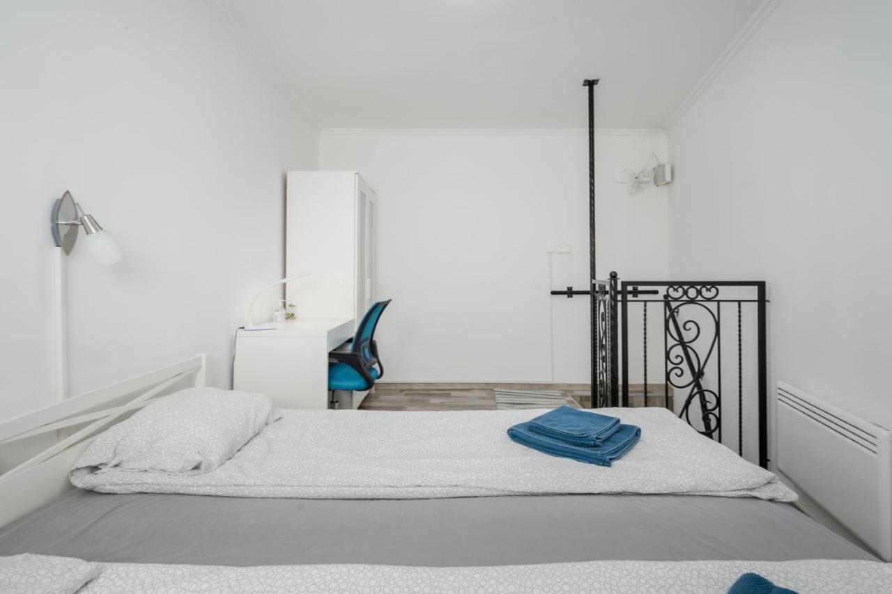 Bpr Simply Azure Apartment บูดาเปสต์ ภายนอก รูปภาพ